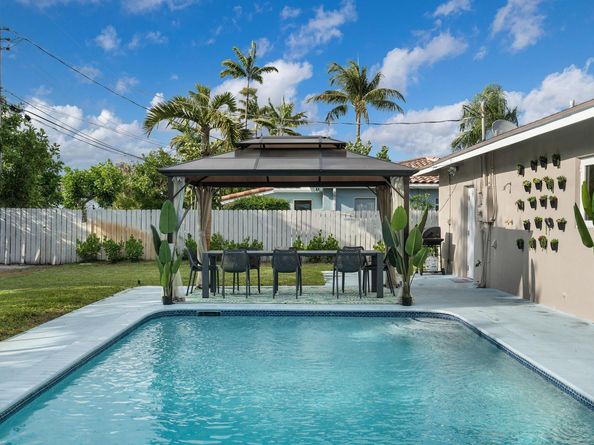 5701 NE 16th Ave, Fort Lauderdale FL 33334