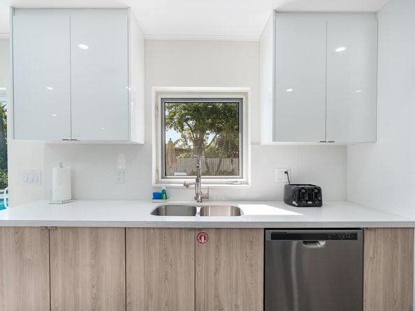 5701 NE 16th Ave, Fort Lauderdale FL 33334