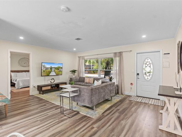 5701 NE 16th Ave, Fort Lauderdale FL 33334
