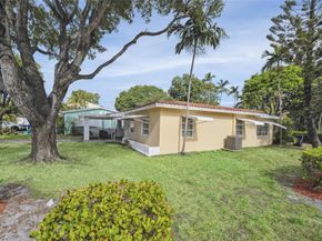 1420 S Miami Rd, Fort Lauderdale FL 33316