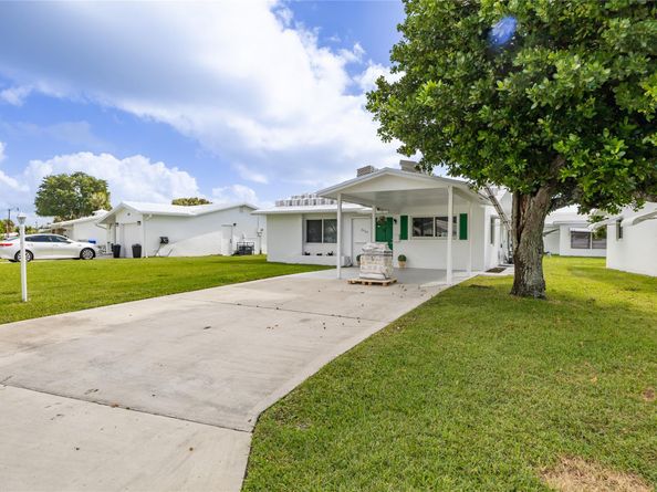 2920 NW 2nd Ave, Pompano Beach FL 33064