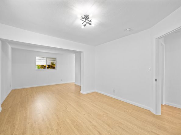 2920 NW 2nd Ave, Pompano Beach FL 33064