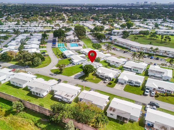 2920 NW 2nd Ave, Pompano Beach FL 33064