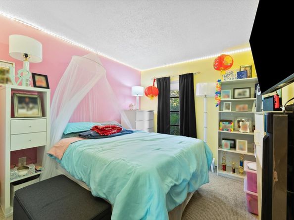 3320 Simms St 11C, Hollywood FL 33021