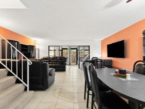 3320 Simms St 11C, Hollywood FL 33021