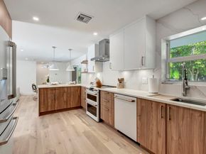 103 S Atlantic Drive, Lantana FL 33462