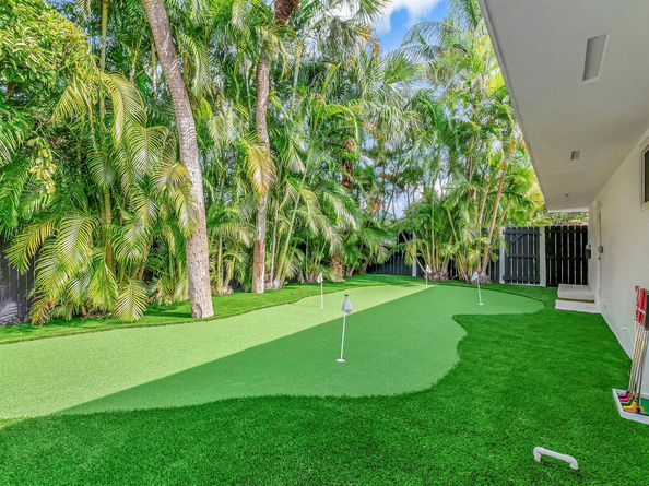 103 S Atlantic Drive, Lantana FL 33462