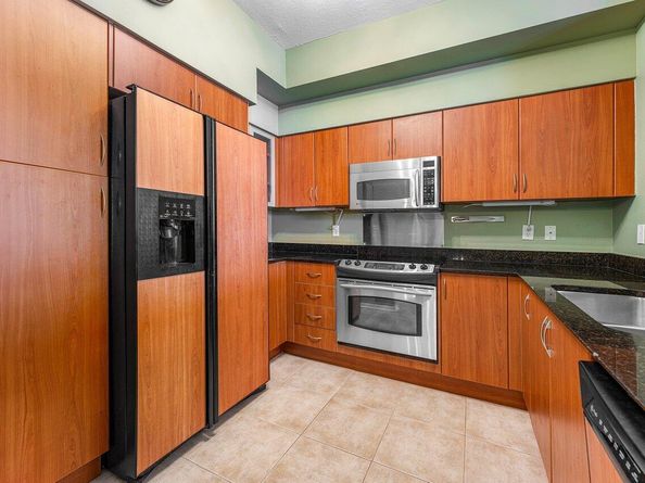 806 E Windward Way 509, Lantana FL 33462