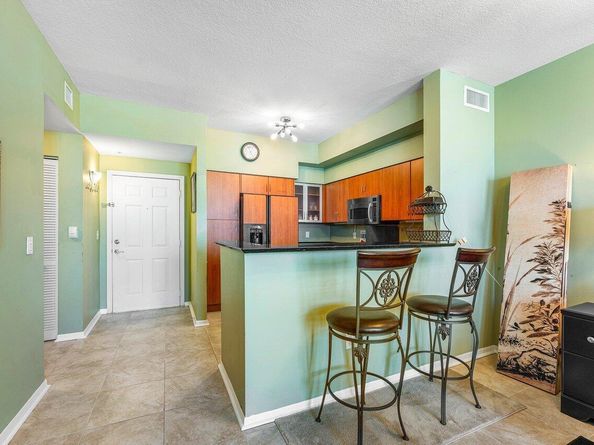 806 E Windward Way 509, Lantana FL 33462