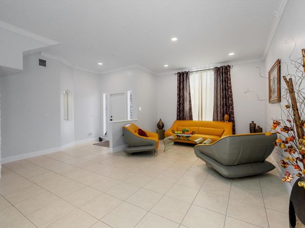 3021 El Camino Real, West Palm Beach FL 33409