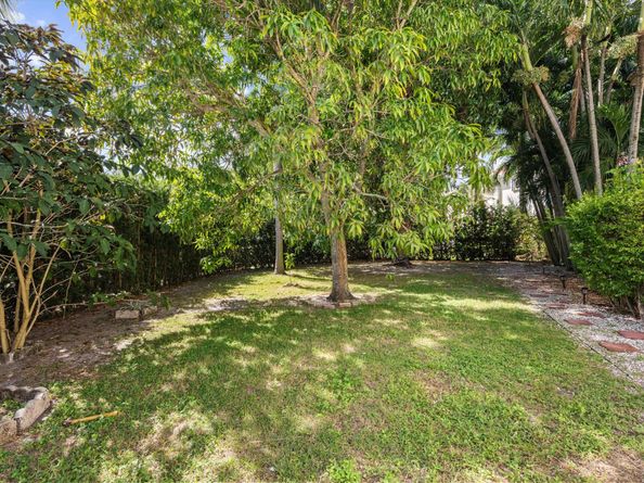 3021 El Camino Real, West Palm Beach FL 33409