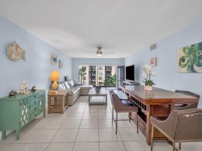 200 Waterway Dr 309, Lantana FL 33462
