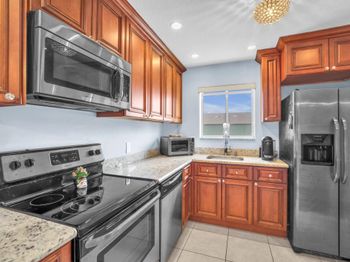 200 Waterway Dr