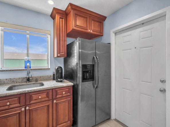 200 Waterway Dr 309, Lantana FL 33462