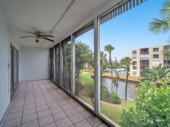 200 Waterway Dr 309, Lantana FL 33462