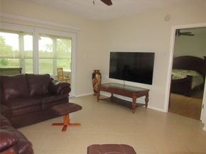 601 NW 76th Ter 206, Margate FL 33063