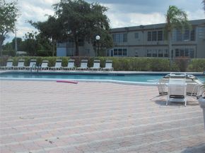 601 NW 76th Ter 206, Margate FL 33063