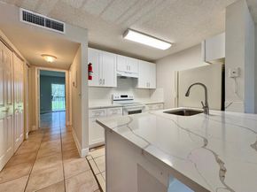 1830 W Meadows Circle 1830, Boynton Beach FL 33436