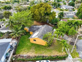 1664 SW 2nd Court, Homestead FL 33030