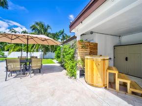 250 NE 27th Court, Boca Raton FL 33431