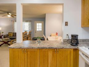 539 Shady Pine Way B2, Greenacres FL 33415