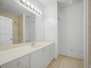 373 NE 26th Place 102, Homestead FL 33033