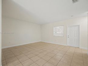 373 NE 26th Place 102, Homestead FL 33033
