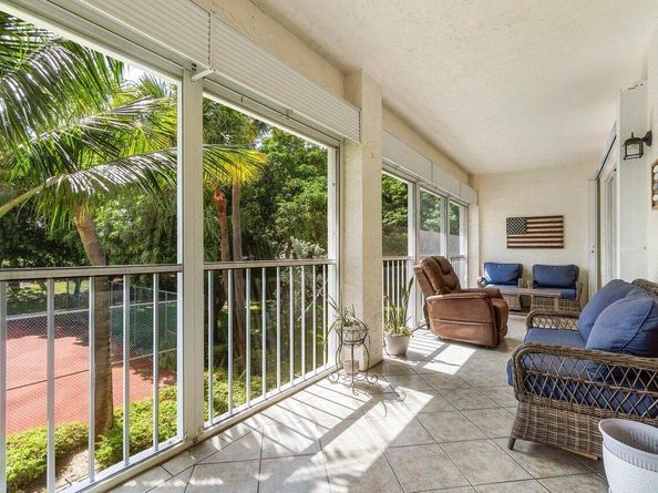 103 Half Moon Circle E2, Hypoluxo FL 33462
