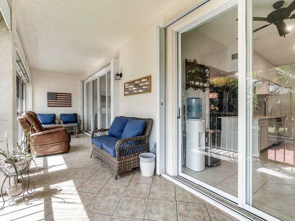 103 Half Moon Circle E2, Hypoluxo FL 33462