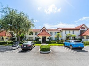 103 Half Moon Circle E2, Hypoluxo FL 33462