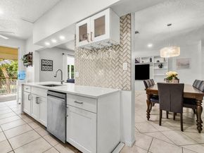 103 Half Moon Circle E2, Hypoluxo FL 33462