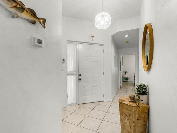 103 Half Moon Circle E2, Hypoluxo FL 33462