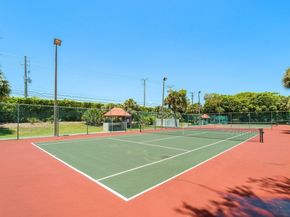 103 Half Moon Circle E2, Hypoluxo FL 33462