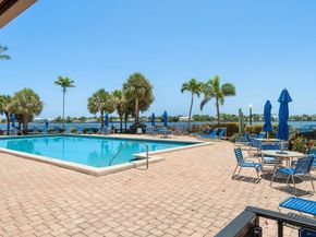 103 Half Moon Circle E2, Hypoluxo FL 33462