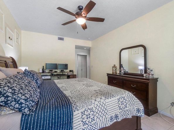 103 Half Moon Circle E2, Hypoluxo FL 33462