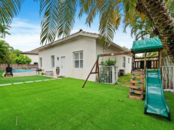 16750 NW 19th St, Pembroke Pines FL 33028
