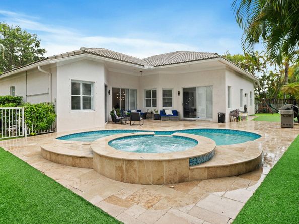 16750 NW 19th St, Pembroke Pines FL 33028