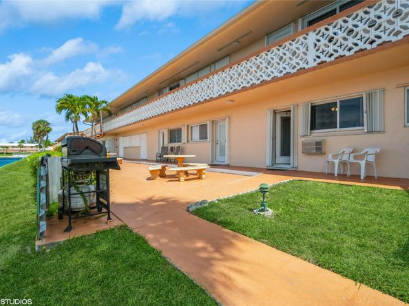 1050 SW 11th St 4, Hallandale Beach FL 33009