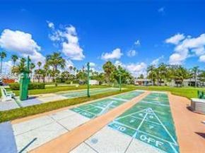 1050 SW 11th St 4, Hallandale Beach FL 33009