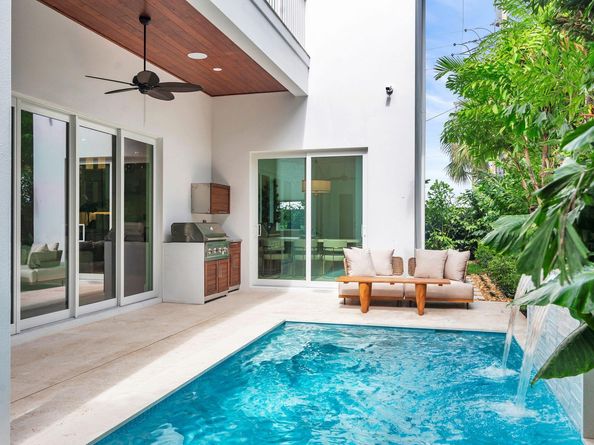 369 Avila Road, West Palm Beach FL 33405