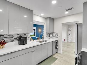 1904 SW 17th Ave, Boynton Beach FL 33426