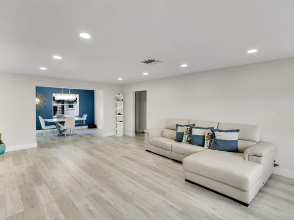 1904 SW 17th Ave, Boynton Beach FL 33426