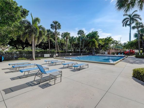 3200 Port Royale Dr 1207, Fort Lauderdale FL 33308