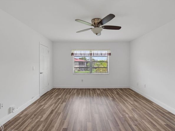 8536 Casa Del Lago 49 B, Boca Raton FL 33433