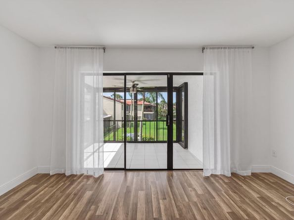 8536 Casa Del Lago 49 B, Boca Raton FL 33433