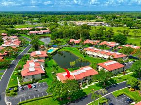 8536 Casa Del Lago 49 B, Boca Raton FL 33433