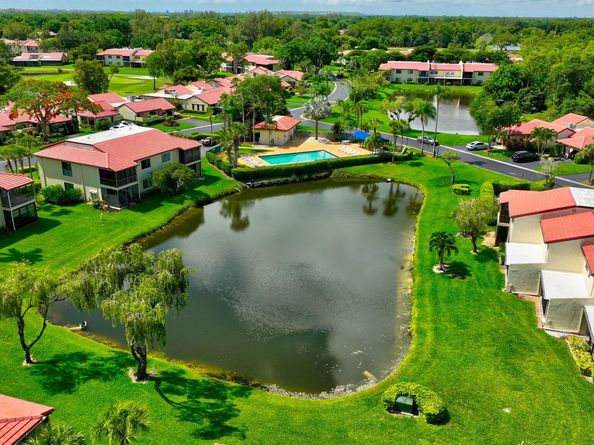 8536 Casa Del Lago 49 B, Boca Raton FL 33433