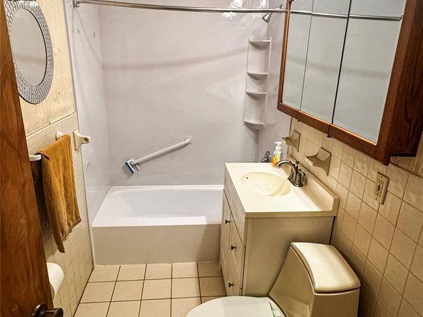 1048 SW 1, Pompano Beach FL 33060