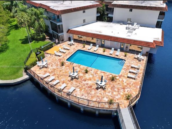 1785 N Andrews Sq 308E, Fort Lauderdale FL 33311