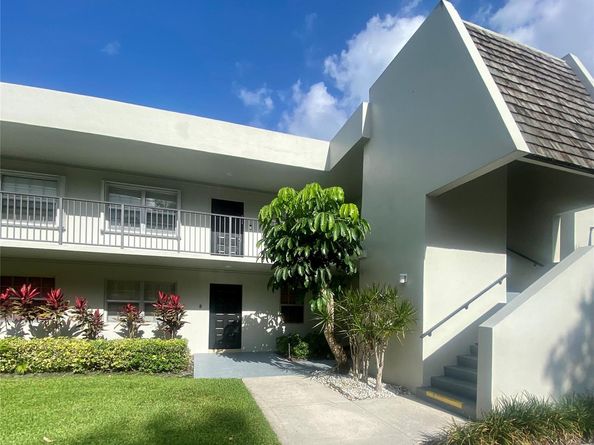 4007 N Cypress Dr 102, Pompano Beach FL 33069